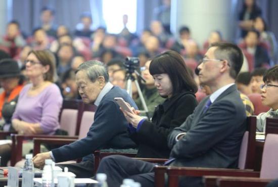 行业主题 杨开敏 一位是发现宇称不守恒定律和提出