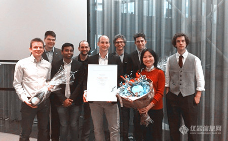 Scientific Report 文章解读:双高斯凸透镜DBR光