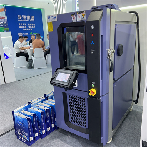 深圳市首飞电子有限公司与爱佩携手共进，成功签约恒温恒湿试验箱采购项目