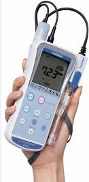 HORIBA最新便携式多参数水质分析仪D-70系列