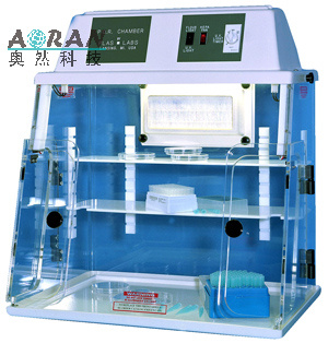 美国Plas-labs 825-PCR型PCR操作柜