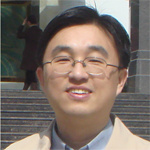 中国科学院水生生物研究所 “百人计划”研究员；博士生导师；水生生物蛋白质组学科组组长；中国科学院超级计算武汉分中心主任。多年来从事功能蛋白质组学领域相关的研究工作，在蛋白基因组学及其分析软件开发、蛋白质的翻译后修饰组及其功能、非编码RNA 的蛋白调控网络等方面,取得了系列成果，近五年来, 在PNAS, Plant Cell, Molecular & Cellular Proteomics, Journal of Proteome Research等国际专业杂志发表通讯作者论文28 篇,这些研究成果促进了功能蛋白质组学技术的发展和应用，也为全面、深入理解藻类胁迫适应的分子机制以及非编码RNA的蛋白调控网络提供了新的研究方向。目前的研究兴趣主要集中在 (1)蛋白基因组学及其分析软件的开发；(2) 非编码RNA与蛋白质相互作用网络及其调控机制等方面； (3)蛋白质翻译后修饰组学及其表观遗传调控机制 。