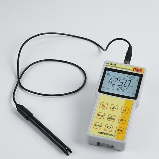 安莱立思PC320 两用便携式pH计电导率仪