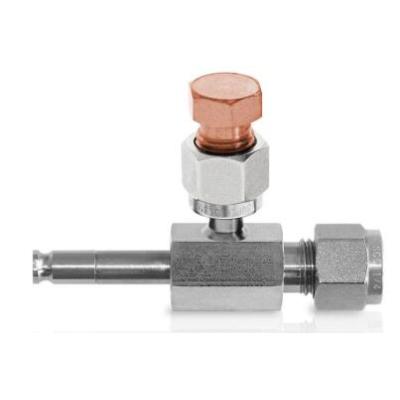 Male Micro-QT&#8482; Valve to 1/4” Connector