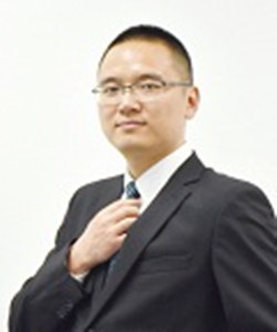 博士，毕业于四川大学，2011年加入HORIBA，现为荧光产线BO和技术&应用支持主管。