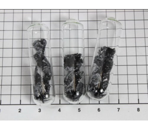 大尺寸高纯黑磷晶体（1g）