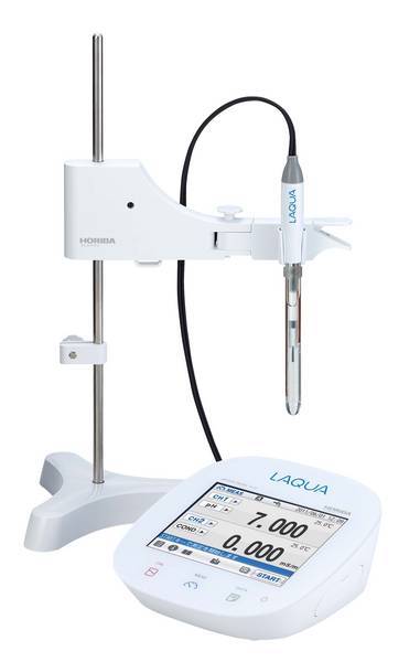 Horiba Laqua F-73台式双通道触摸屏pH /离子测量仪