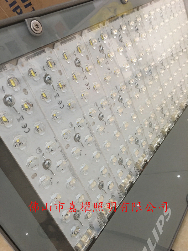 飞利浦BVP283 335瓦LED投光灯