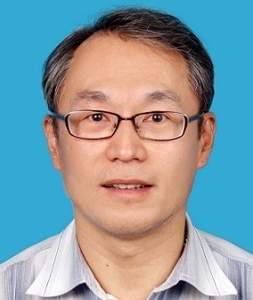 北京大学化学系 理学学士，北京大学生物系 理学硕士。
在中国科学院发育生物学研究所工作，高级工程师
参与多项国家973,863项目，承担蛋白质研究相关工作，拥有多项蛋白质层析专利,
近年的研究方向：哺乳动物受精和早期发育过程的信号转导、卵子激活和精子核重塑中重要因子分析；生物工程下游工艺过程，蛋白质纯化技术。
中国科学院研究生院《现代生物工程（上下游）》课程主讲教师。
生物工程学会《生物工程杂志》主办的蛋白质纯化研讨班主讲，已举办19届。
