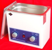 3升基本加热型超声波清洗器