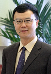 杨志柏博士1997和2000年在中国科学技术大学获得本科和硕士学位，2005年在美国韦恩州立大学获得博士学位，之后在西北太平洋国家实验室（2005-2008年）以及科罗拉多大学博尔德分校（2008-2012年）从事博士后研究。从2012年开始，杨博士在俄克拉荷马大学任职，现为副教授。目前研究领域集中在现代质谱技术的发展和应用，包括单细胞检测，组织成像，人工肿瘤模型的培养和检测，以及利用新兴的数据分析方法（包括多变量分析和机器学习）对质谱数据进行挖掘和研究。除此之外，研究范围还包括气相离子化学，反应动力与学热力学，和计算化学。