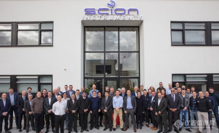 Scion公司的CEO Khalid Tafrasti热烈欢迎与会的客户、合作伙伴以及天美同事，并陪同大家一同参观了新工厂.jpg
