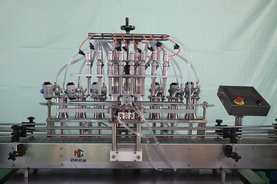 上海浩超,自动八头液体灌装轧盖机