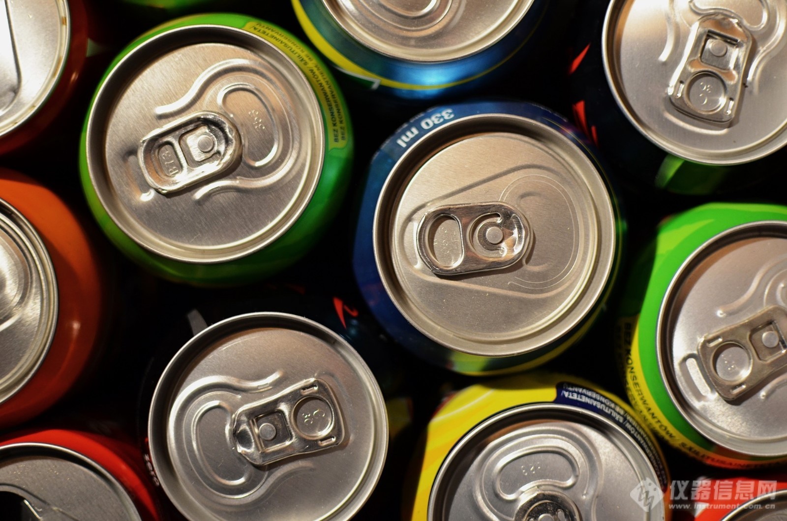 beverage-cans-1058702_1920.jpg