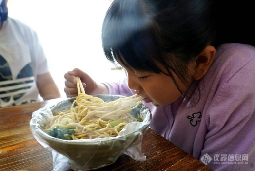 拉曼光谱仪无情揭穿塑料“新生料与再生料”的真实面目