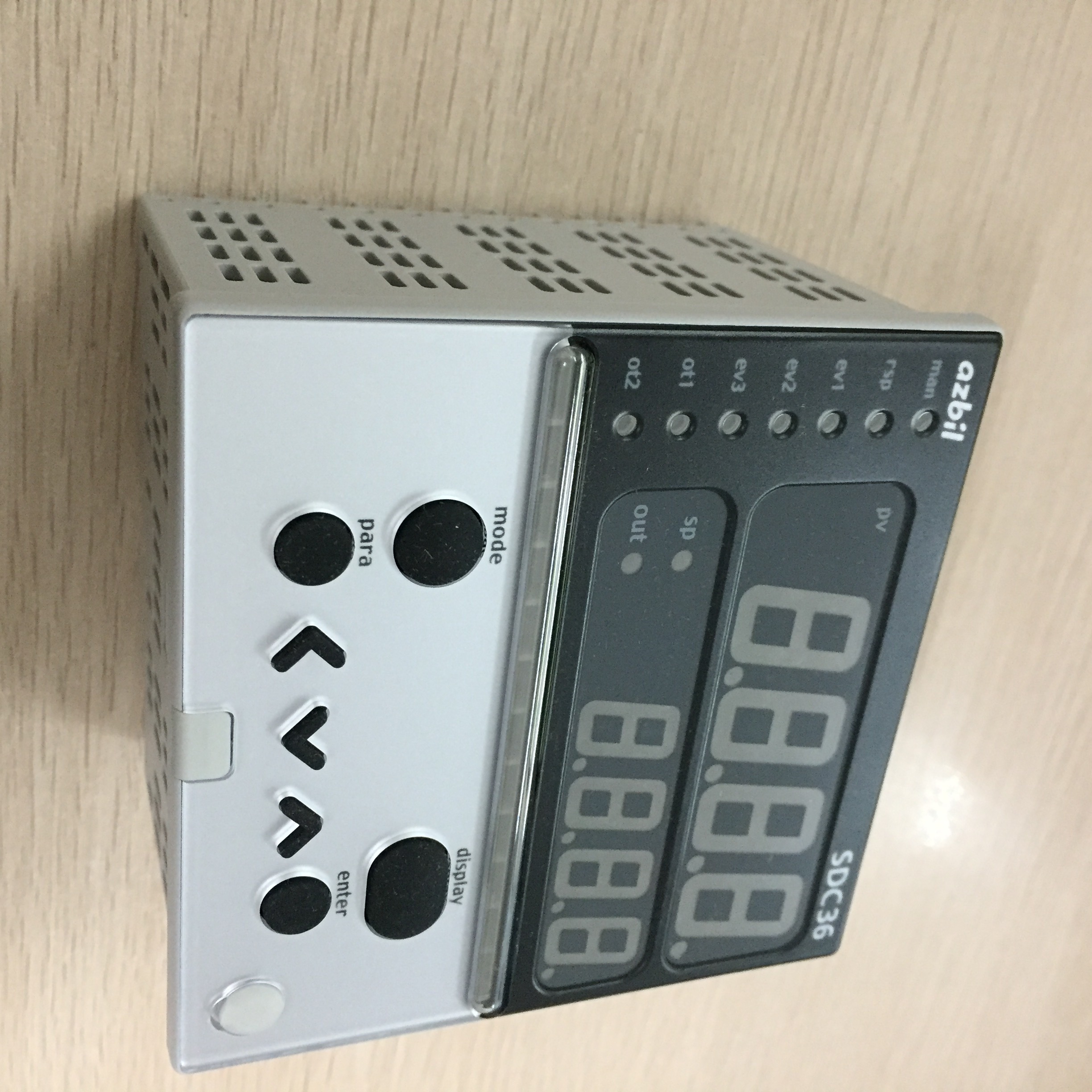 山武AZBIL-C36TC0UA2300-温度控制器