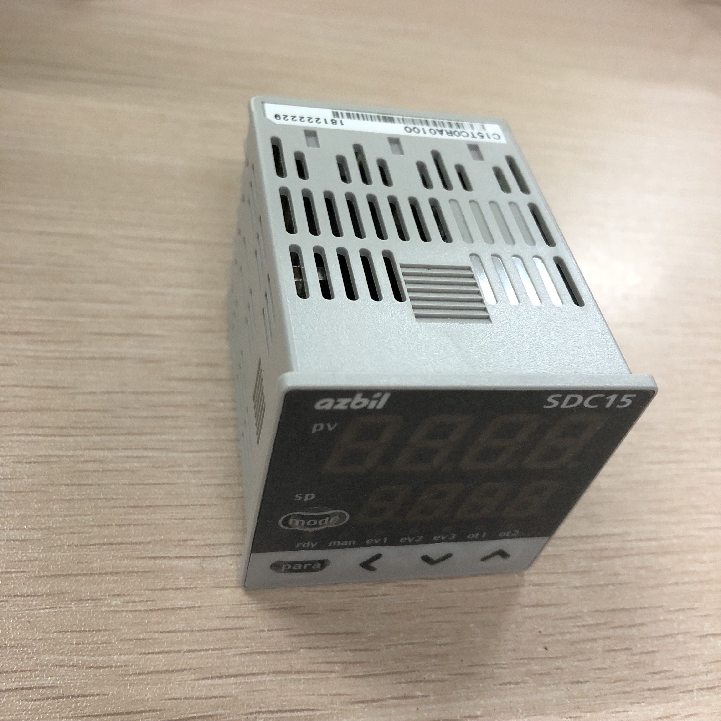 山武azbil-C15TC0RA0100-温度控制器