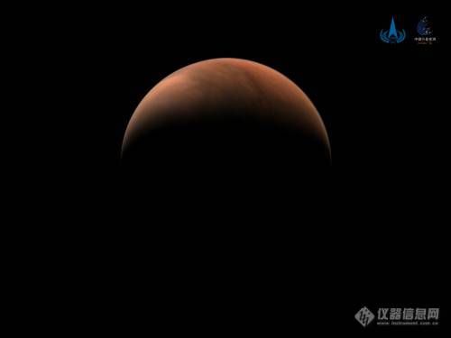 天问一号拍摄南、北半球火星侧身影像发布