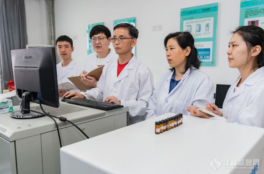 中国制造：上理工与上海纽迈联合研发—高性能NMR驰豫分析仪成本仅为进口仪器1/4