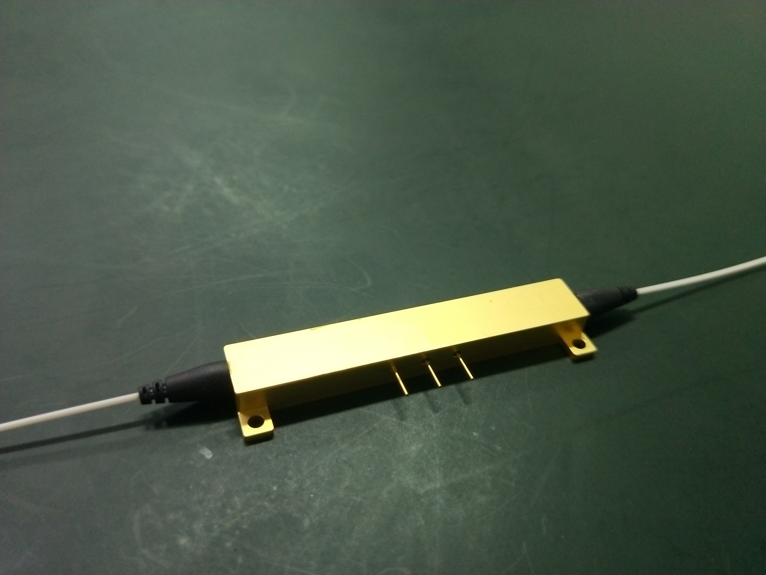 1310nm 双折射型 铌酸锂电光相位调制器