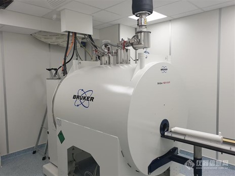 ultra-high-field-mri-system-installed-at-karlsruhe-institute-of-technology--01.jpeg