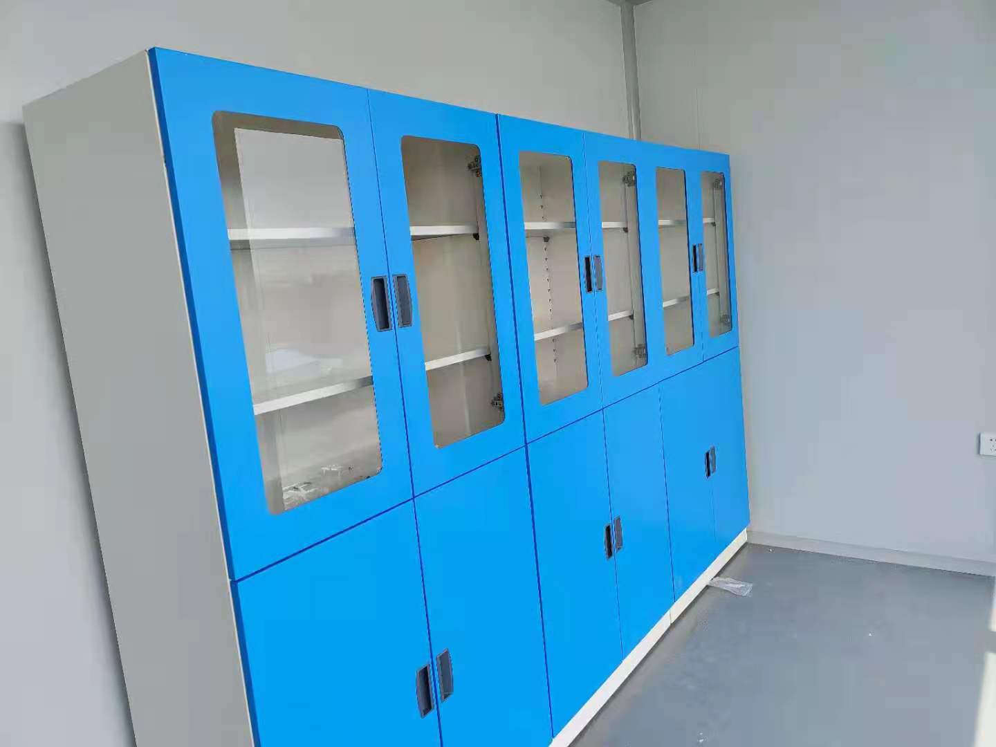 山西世腾实验室多功能柜 药品柜器皿柜生产厂家
