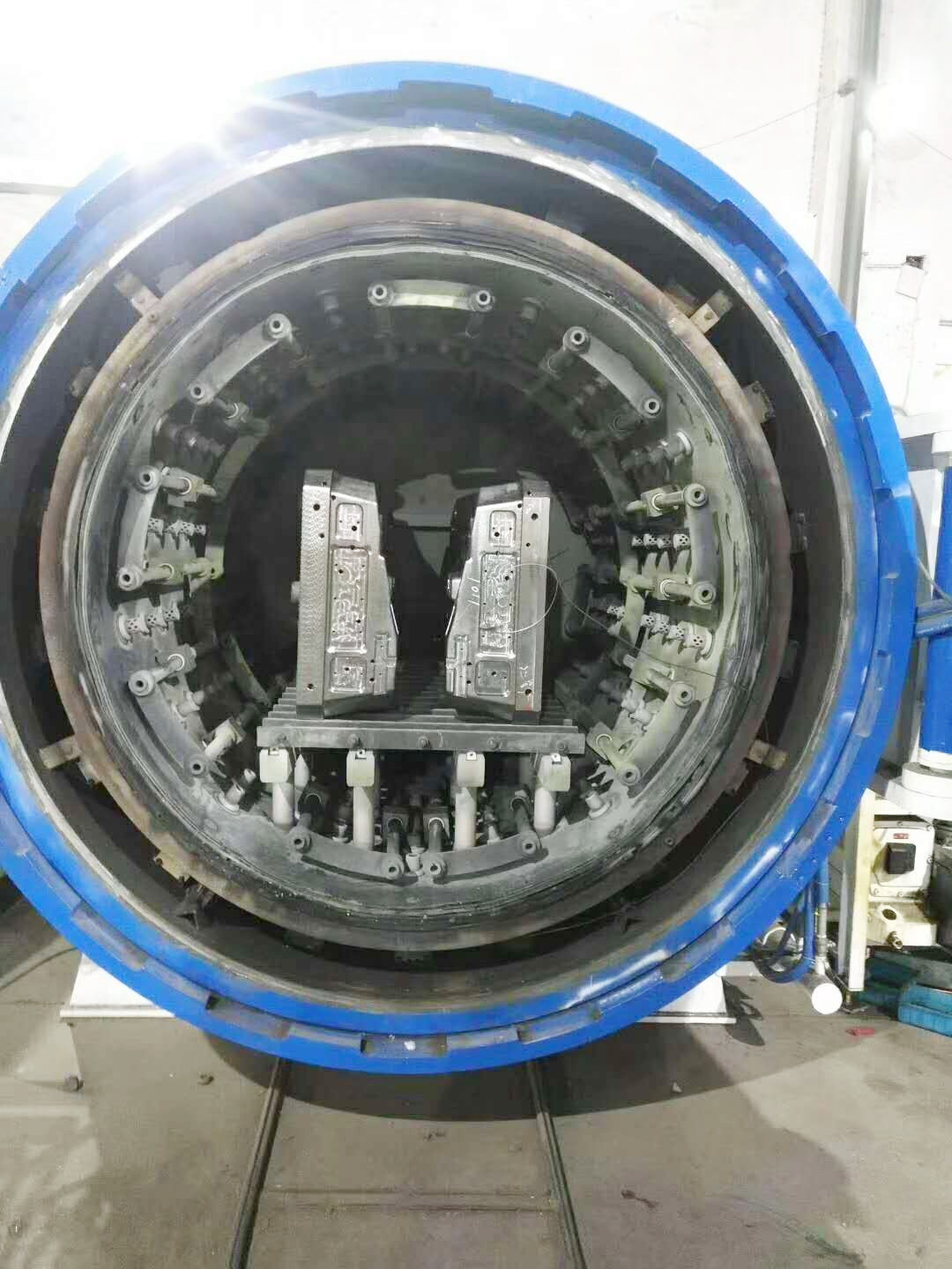 华瑞HRC2弹簧钢油淬真空炉 模具钢光亮淬火设备