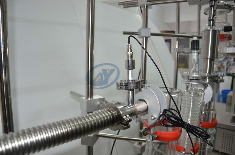 安研刮板式薄膜蒸发器AYAN-B150带制冷