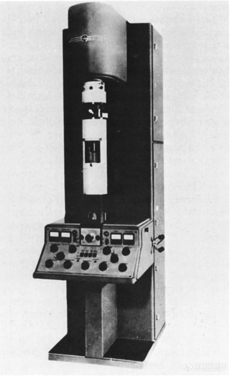 图3捷克斯洛伐克制造的第一台电子显微镜.png
