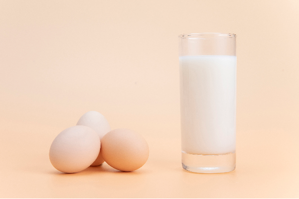 食品组学｜探究不同饲料组成对牛奶组分的影响