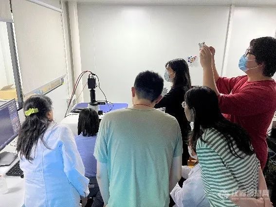 北京大学第二台LS18平铺光片显微镜装机培训圆满成功