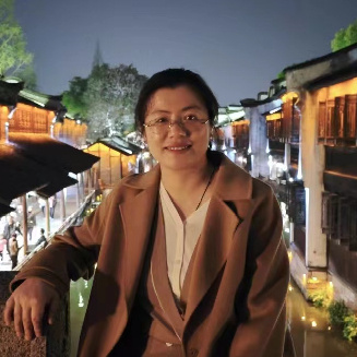 唐玲