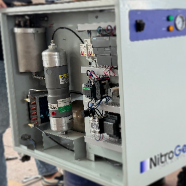24L/min氮气发生器满足LC-MS、小型质谱仪和ELSD的用氮气需求