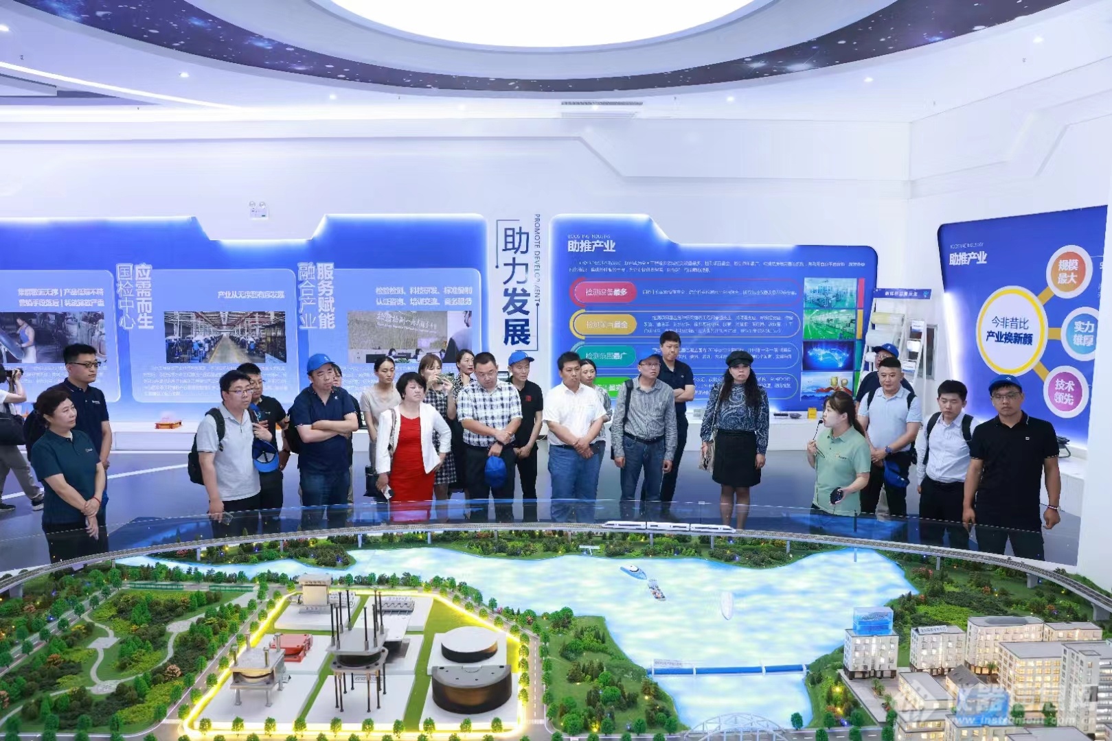 葵花药业坚持"品种为王",以现有的省级企业技术中心和省级技术创新