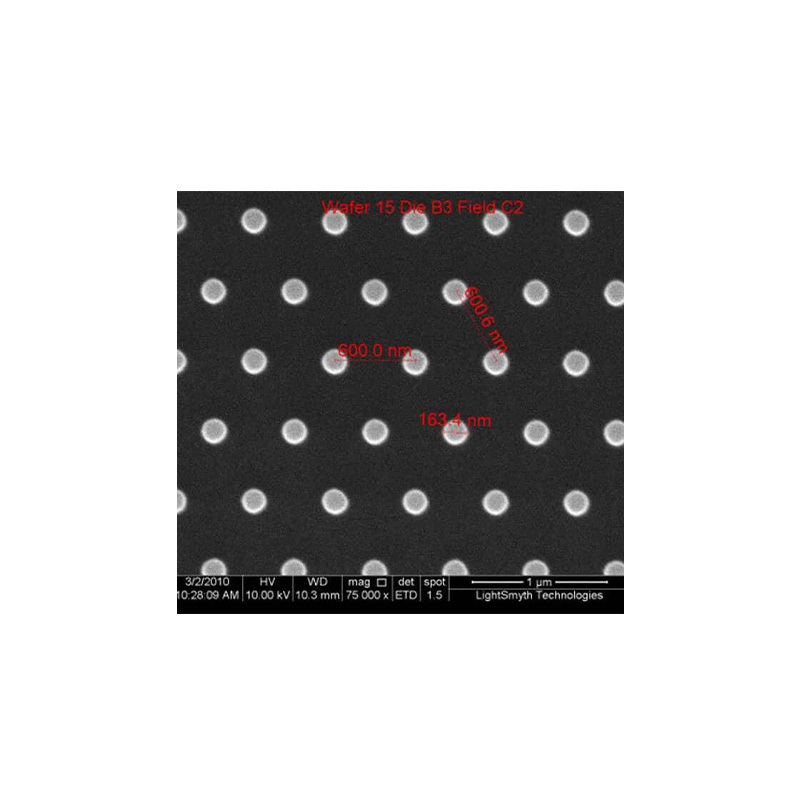 线性硅纳米印章(纳米图案硅片) (尺寸8.0 x 8.3x0.7mm) 