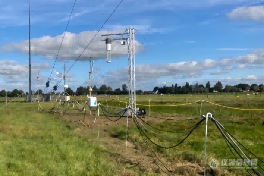 从实验室到农田：两种尖端氨气测量仪器对比实验