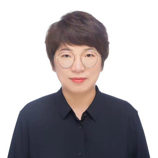  陈 沁