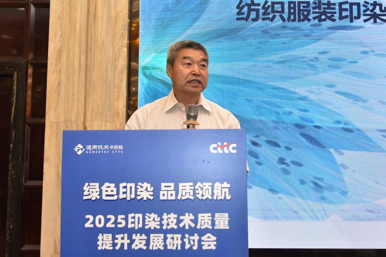 周永凯.jpg 周永凯.jpg