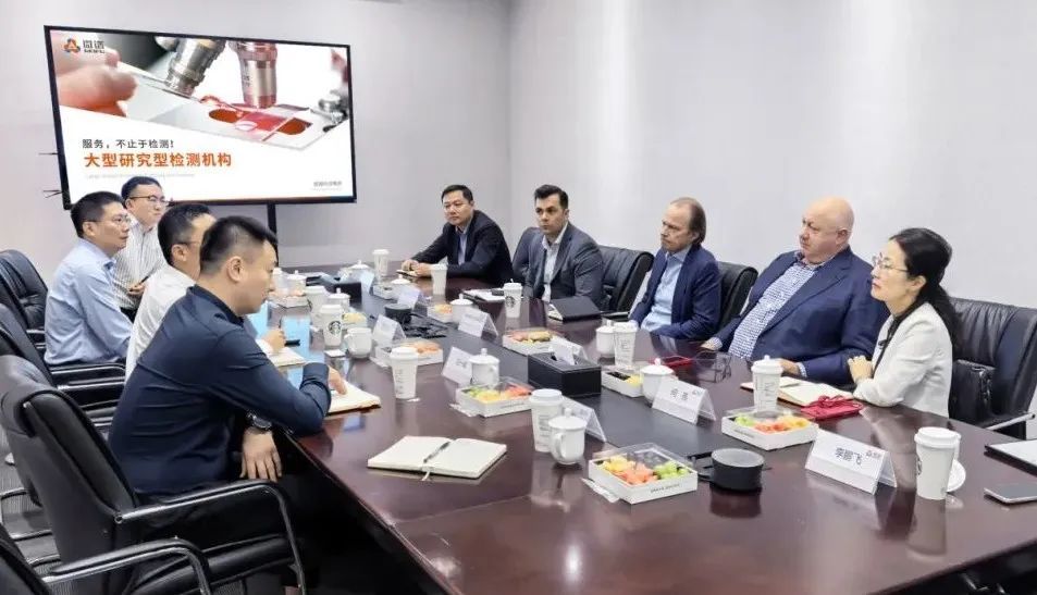 与会现场.jpg 与会现场.jpg