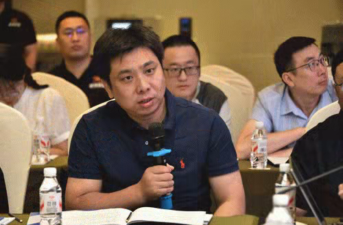 代表发言.png 代表发言.png