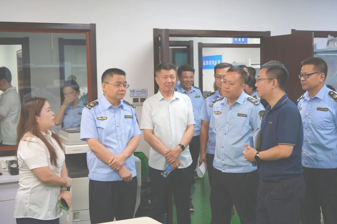 参观江西广电计量实验室.jpg 参观江西广电计量实验室.jpg