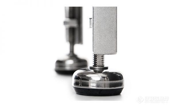 bioreactorssteelfeet800x500-600x375.jpg