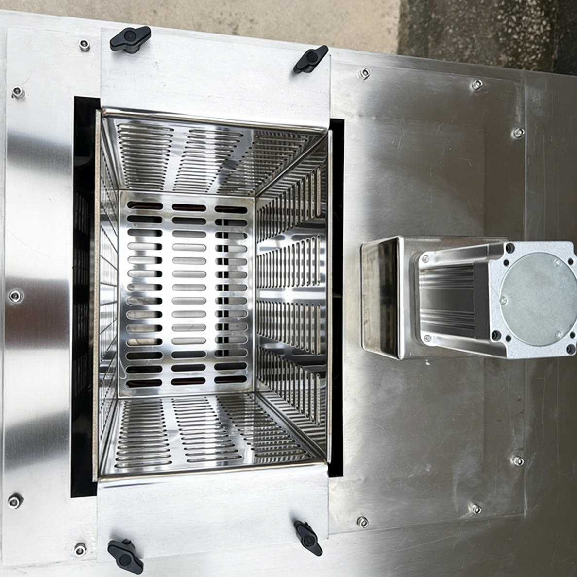 DM-0080Y 恒温搅拌反应浴（按客户要求定制款-制冷+可升降滤篮）