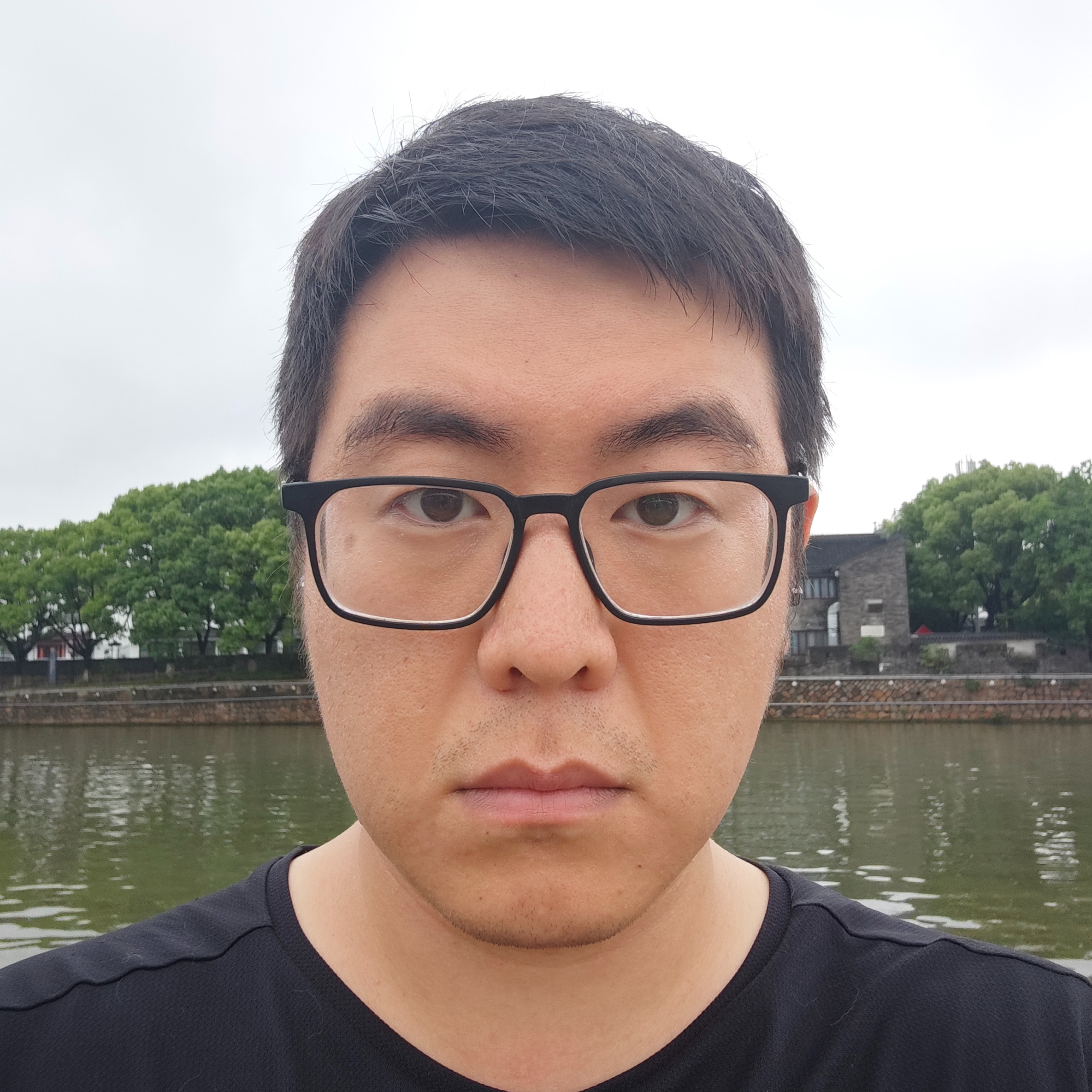 于浩