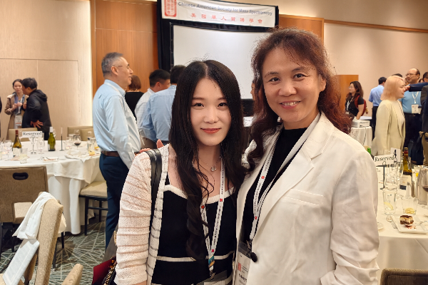 晚餐会合影2