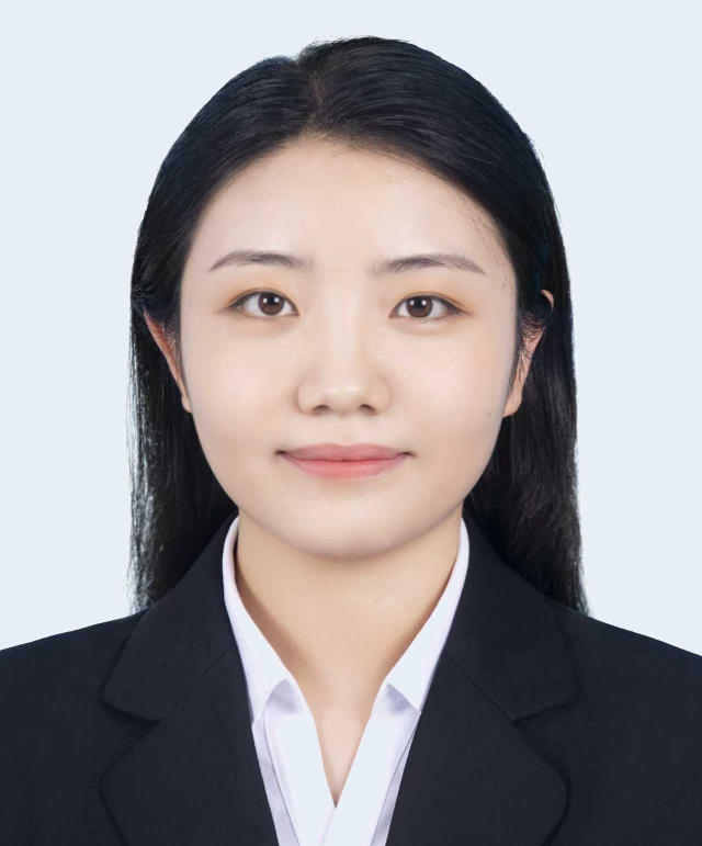  李成芳