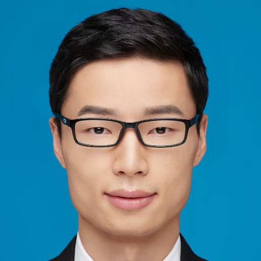 李力