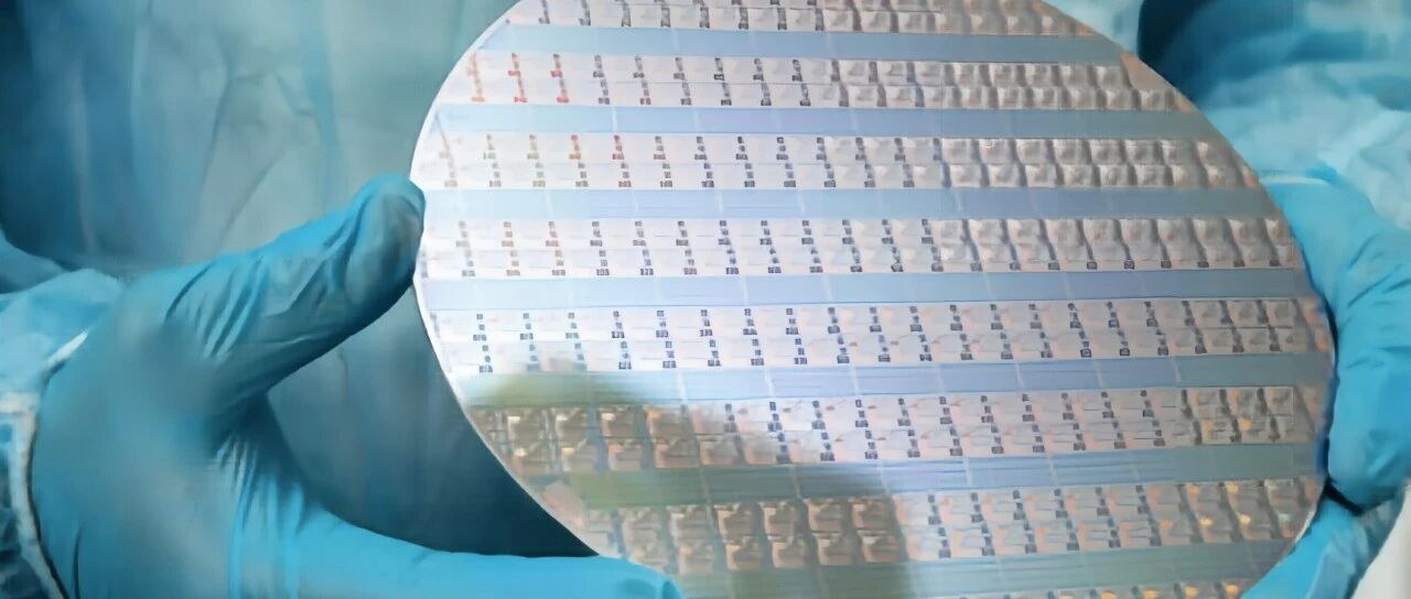 热点应用丨半导体晶圆质量保证-使用RMS1000和WaferMAP进行全晶圆拉曼筛选