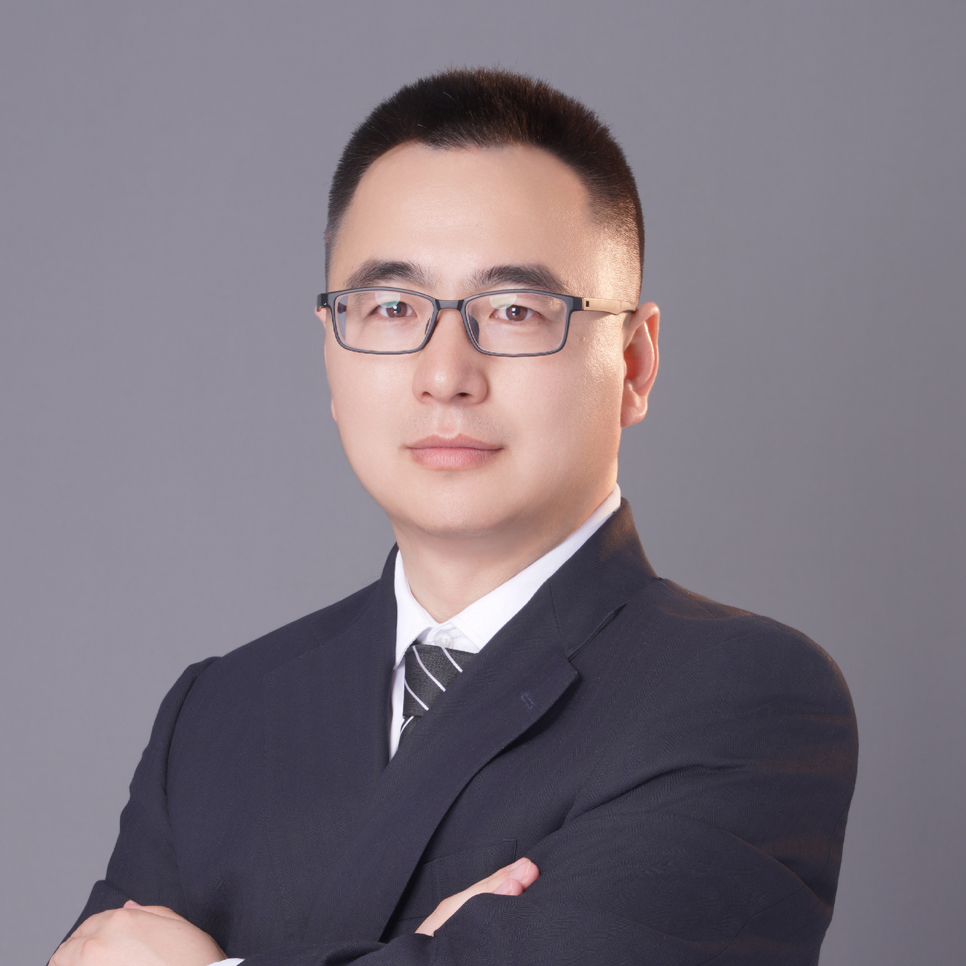 李学磊