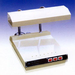 ZF-1型三用紫外线分析仪